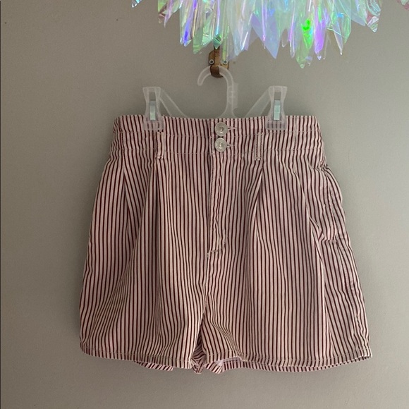 Urban Outfitters red and cream striped nautical shorts size small - Picture 1 of 4